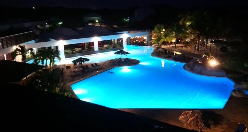 Romantique Et Bel Appartement En Bord De La Mer, Piscine Surveillee Et Belle Plage A 50M Saint-Francois  Exterior photo